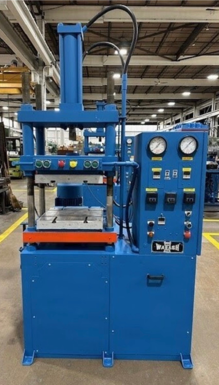 Custom Connect Innovations Wabash hydraulic molding press
